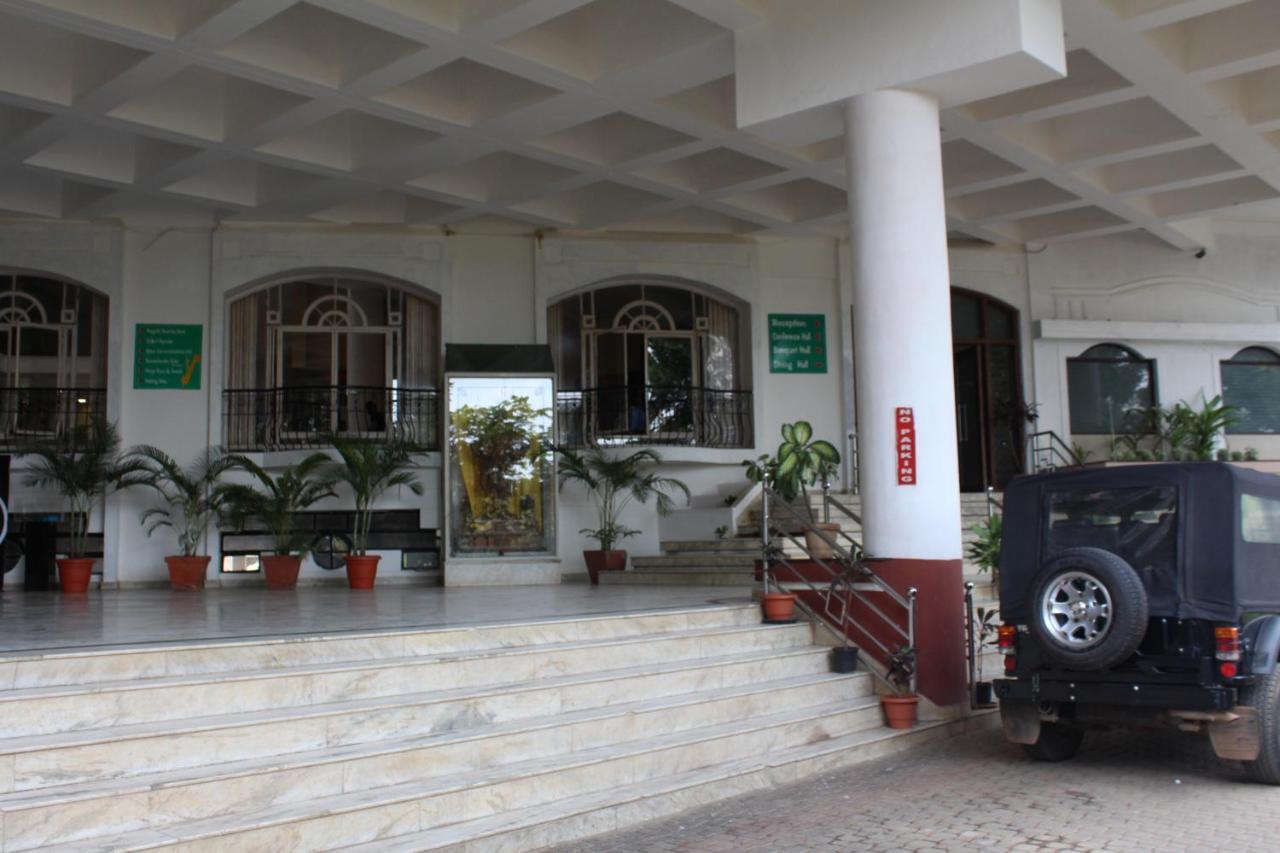 Hotel Pooja International Davanagere Exterior photo